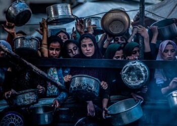 غزة – انعدام الأمن يمنع الآلاف من مغادرة الشمال و83% من مدينة غزة مدمر