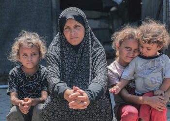 شهادة من اليونيسف: في غزة – أطفال جوعى، حفاة، مبتورو الأطراف، يرتجفون من الغارات يتساءلون “أين نذهب”
