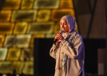 مريم سوليكا.. شابة مصرية تواجه “ضجيج الخوف” بفتح نوافذ الأمل للشباب