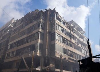 لبنان – مقتل أكثر من 80 شخصا، ونشاط عسكري مكثف في مناطق اليونيفيل