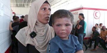 الاكتظاظ والتلوث ونقص المياه يغذّون انتشار الأمراض في غزة