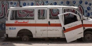 لجنة دولية تدعو إسرائيل إلى الإفراج عن مدير مستشفى كمال عدوان وجميع الكوادر الطبية المحتجزين تعسفيا